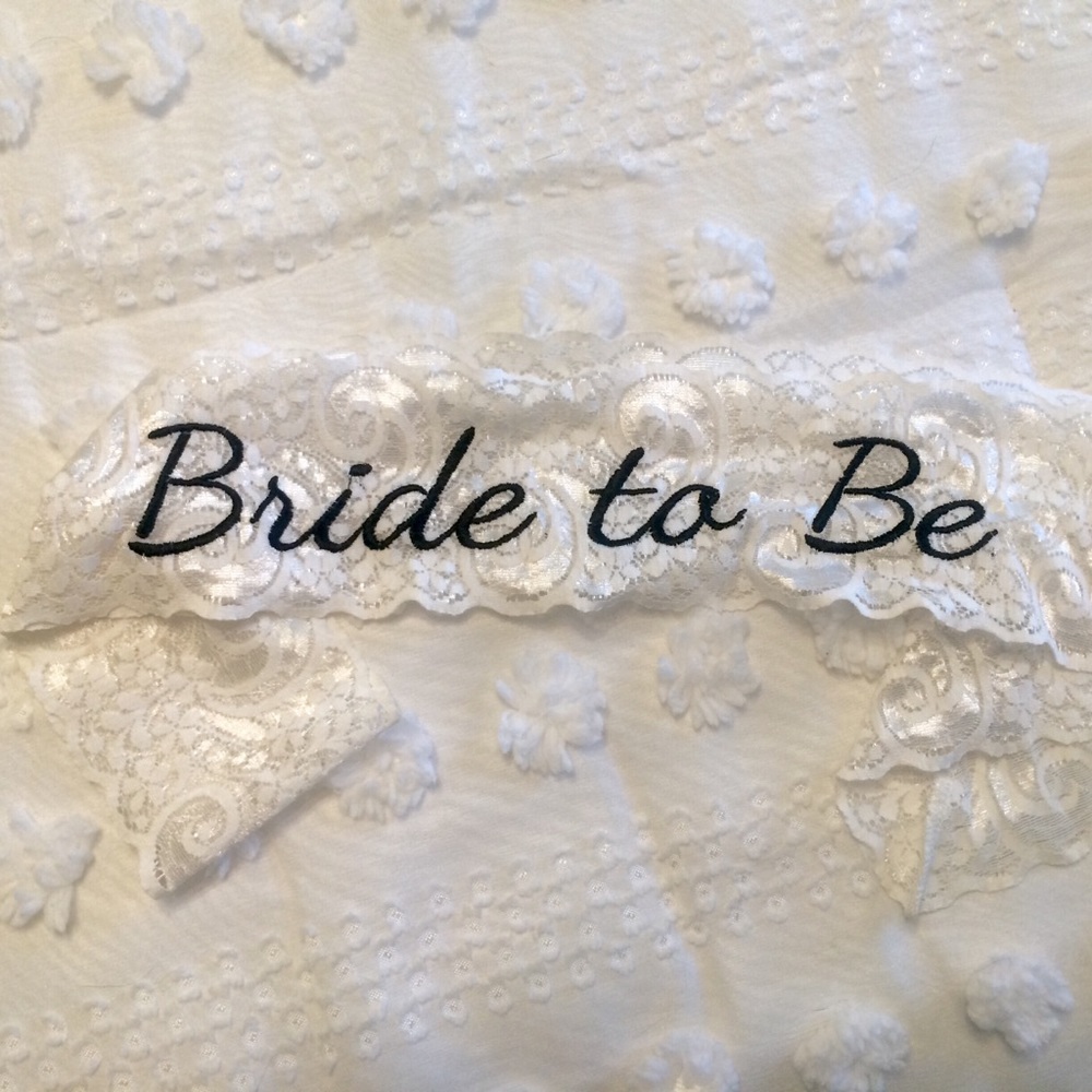 ❗️2/$15❗️ White Ivory Lace Bride To Be Sash